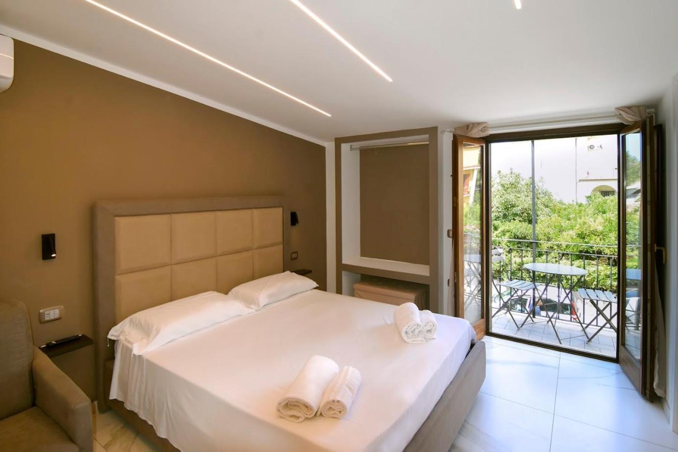 Belma Aparthotel And Rooms Marina di Camerota Dış mekan fotoğraf